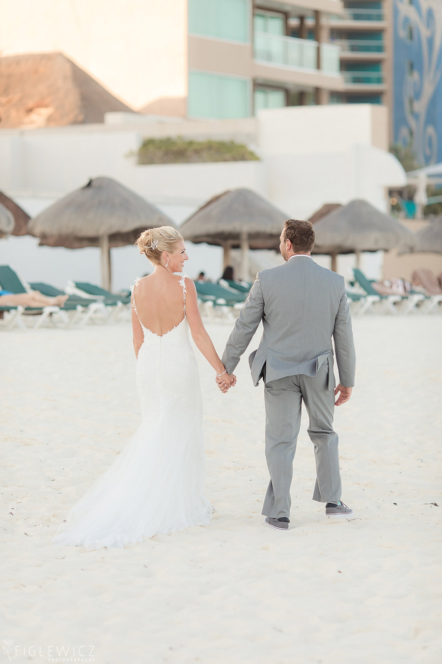 hard rock cancun wedding photos