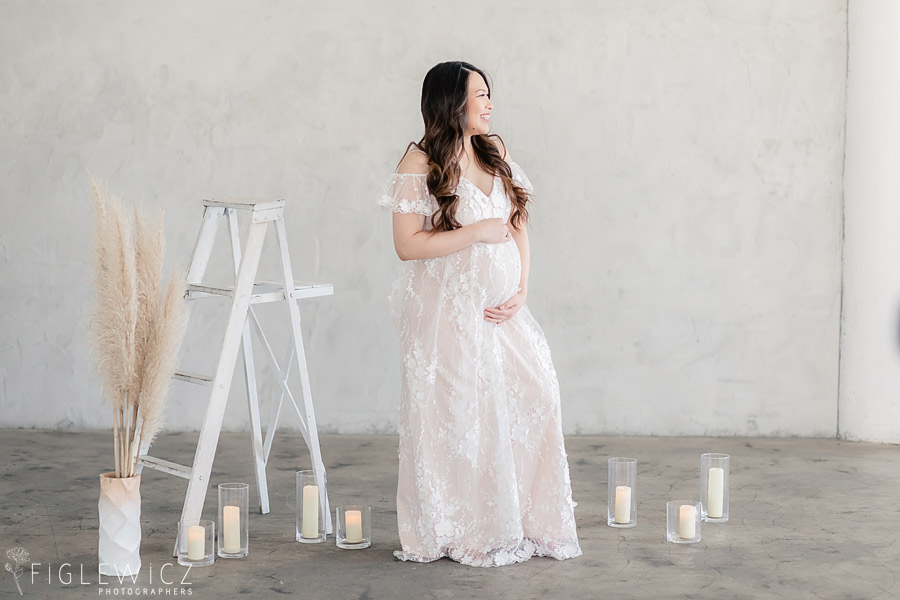 In Studio Maternity Portraits