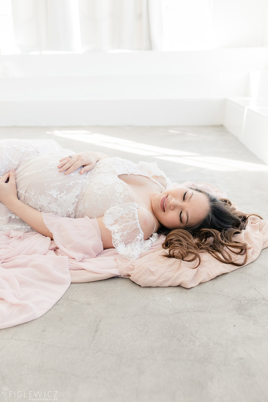 In Studio Maternity Portraits