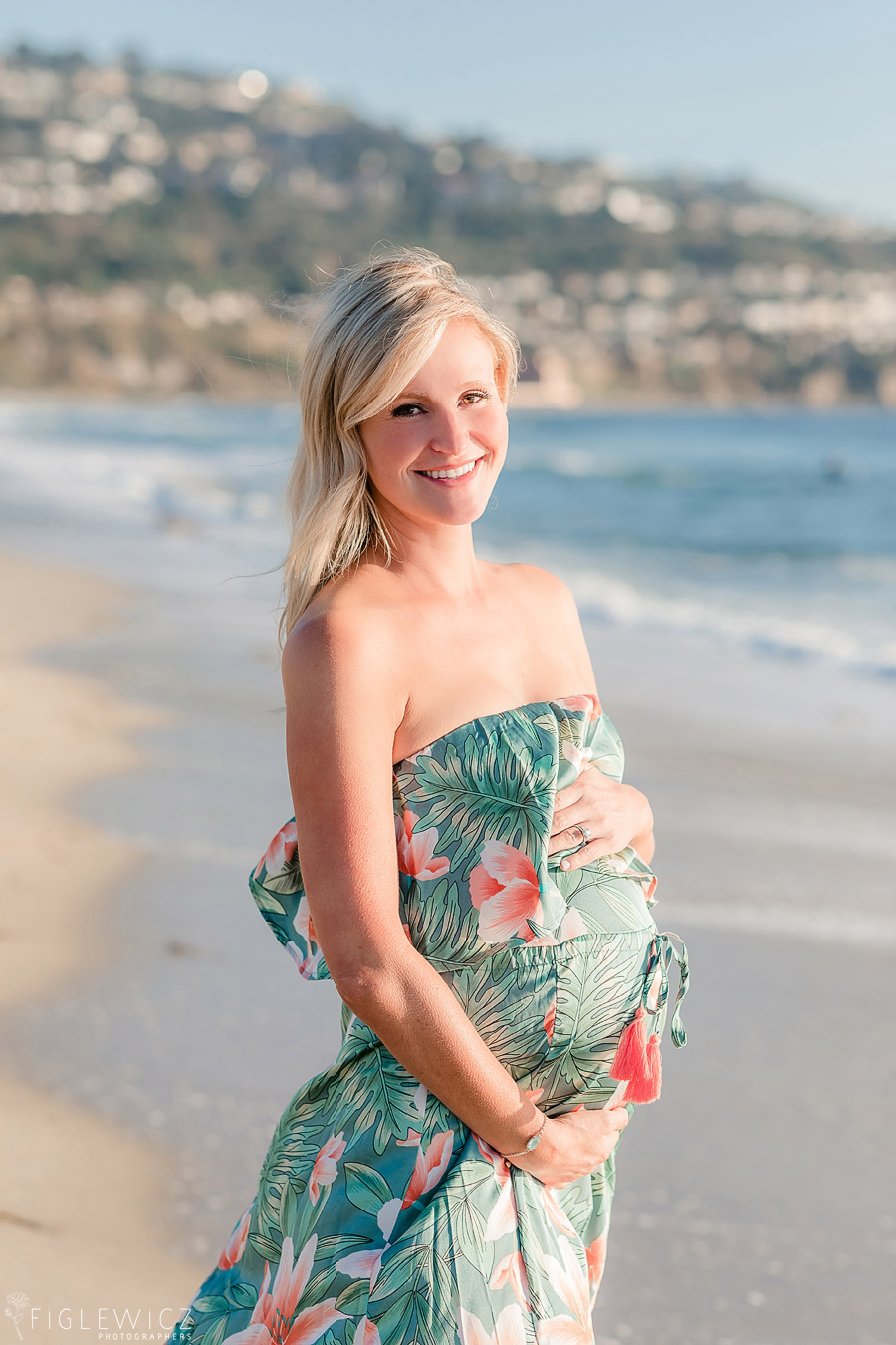 palos verdes in background of beach maternity photo