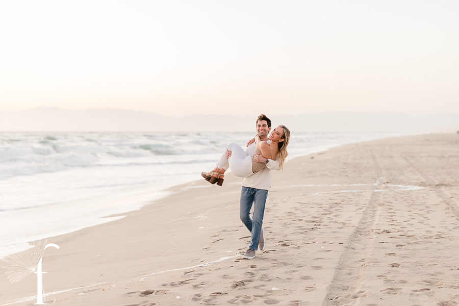 Manhattan Beach Engagement Session | Taylor & Marco 