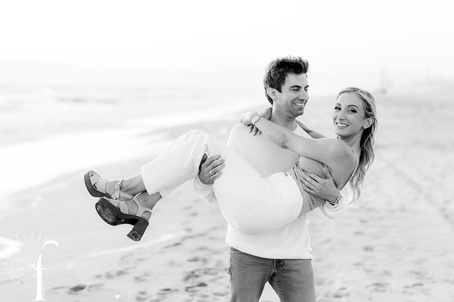 Manhattan Beach Engagement Session | Taylor & Marco 