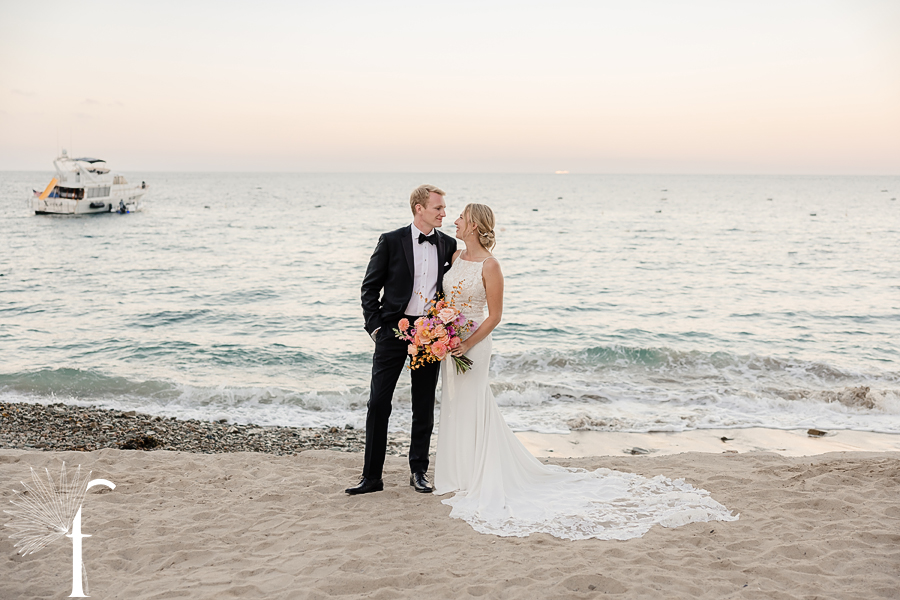 Descanso Beach Club, Catalina Island | Nicole & Jonah