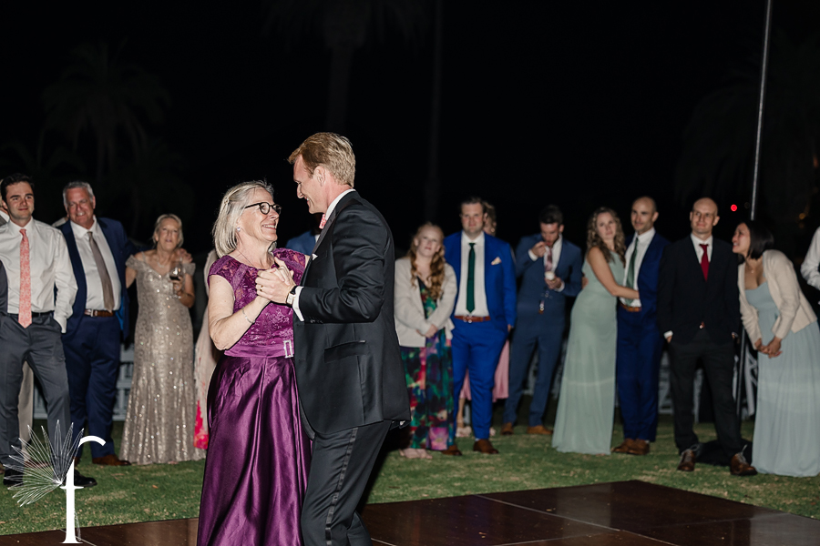 Descanso Beach Club, Catalina Island | Nicole & Jonah