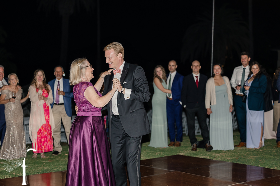 Descanso Beach Club, Catalina Island | Nicole & Jonah