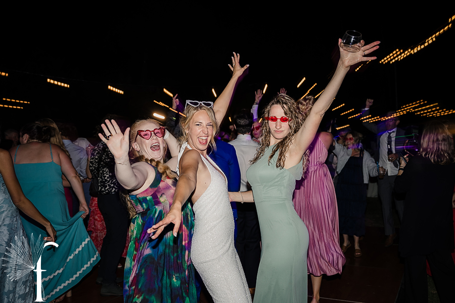 Descanso Beach Club, Catalina Island | Nicole & Jonah