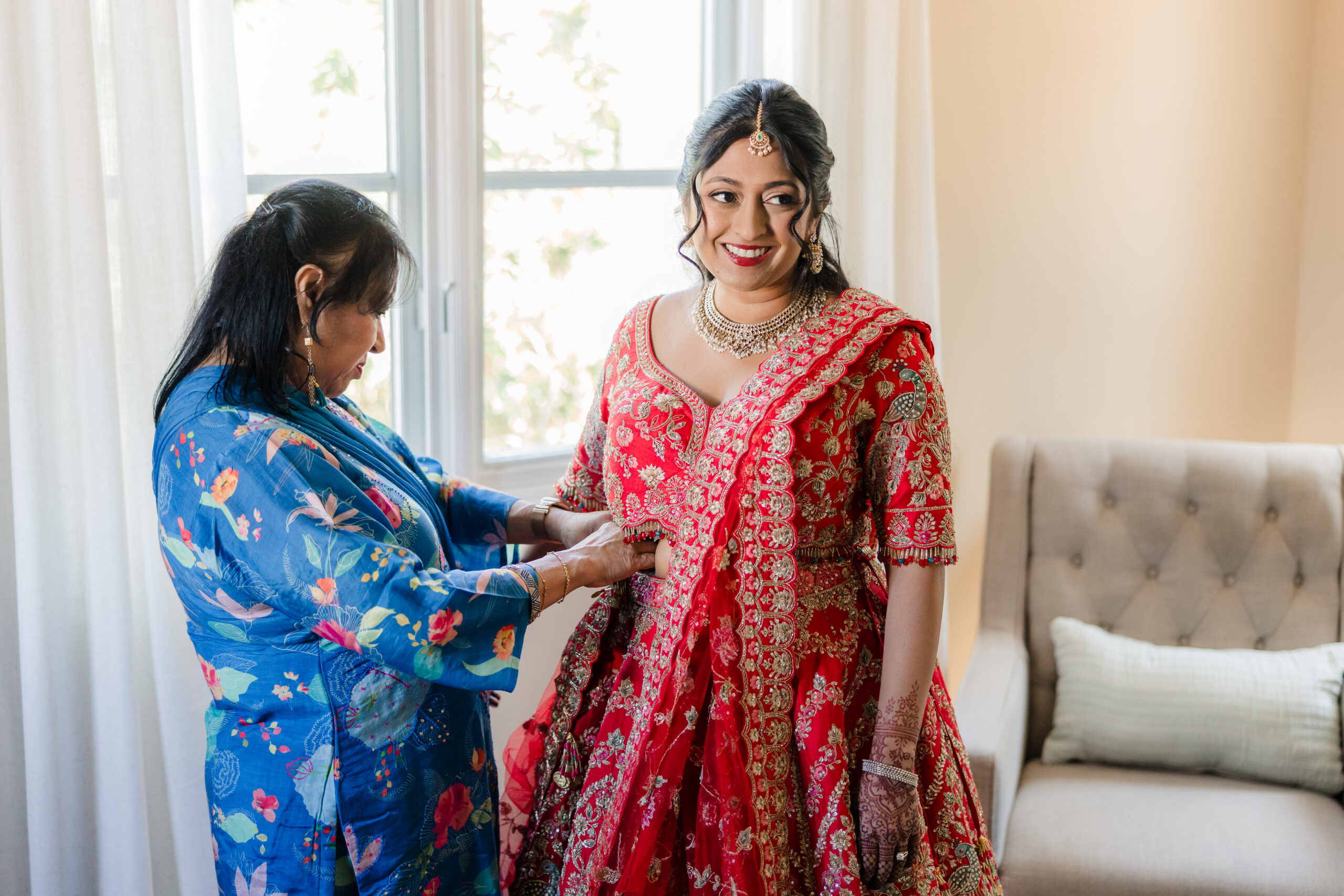Vibrant Backyard Celebration | Lakshmi & Tom