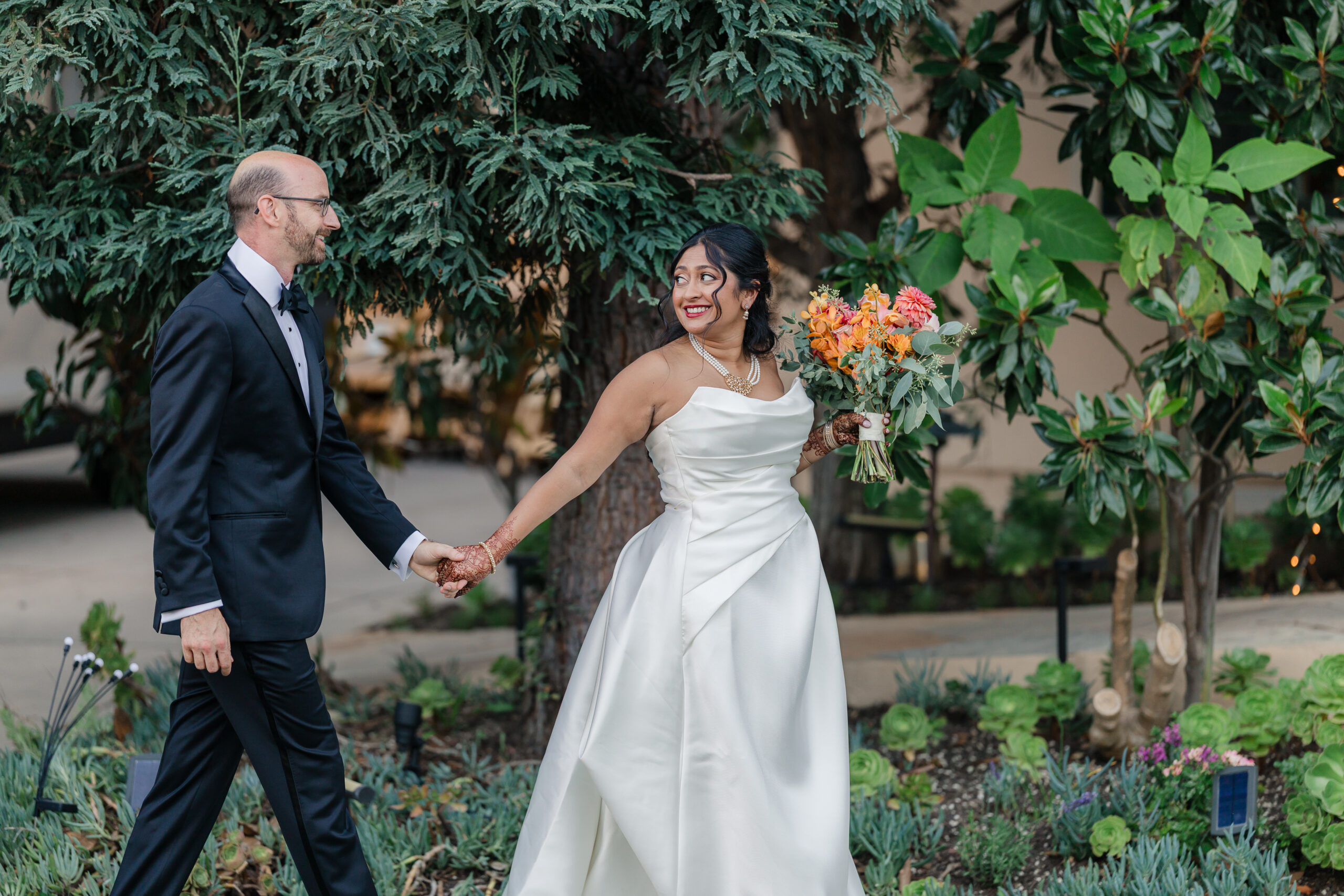 Vibrant Backyard Celebration | Lakshmi & Tom