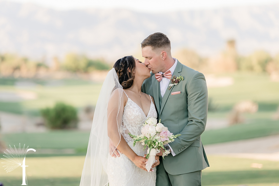 Dessert Willow Golf Resort Wedding | Valeria & Matthew