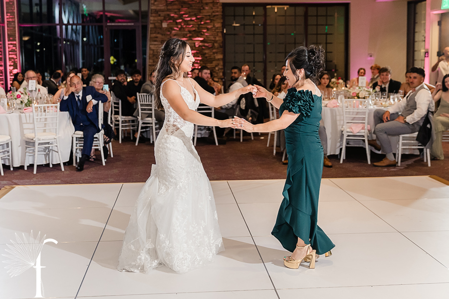 Dessert Willow Golf Resort Wedding | Valeria & Matthew