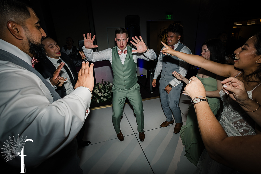 Dessert Willow Golf Resort Wedding | Valeria & Matthew