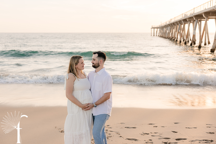 Hermosa Beach Maternity Portraits | Audrey & Rob