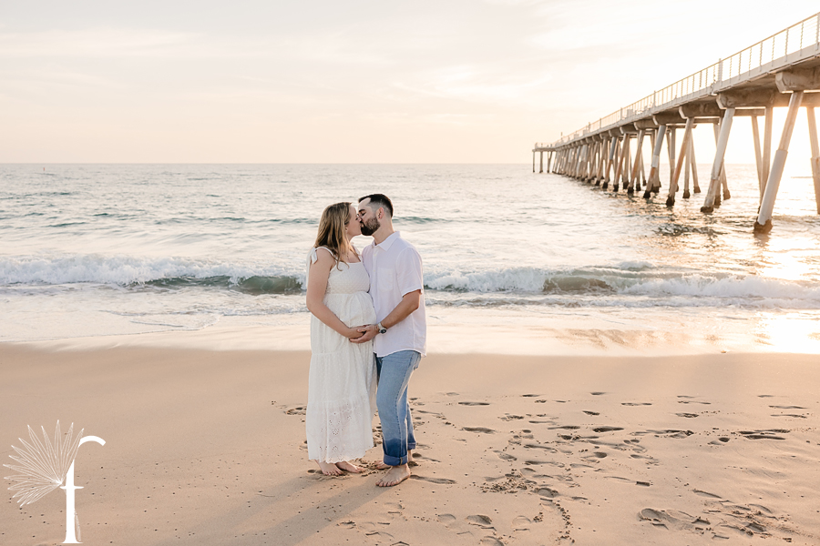 Hermosa Beach Maternity Portraits | Audrey & Rob