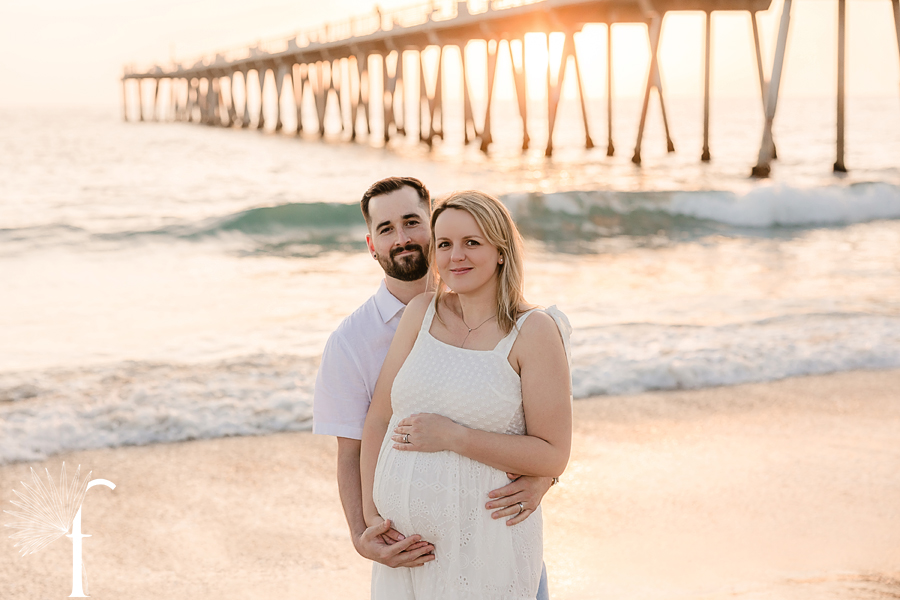 Hermosa Beach Maternity Portraits | Audrey & Rob