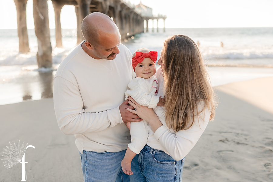 Manhattan Beach Family Holiday Portraits | Justine & Dillon