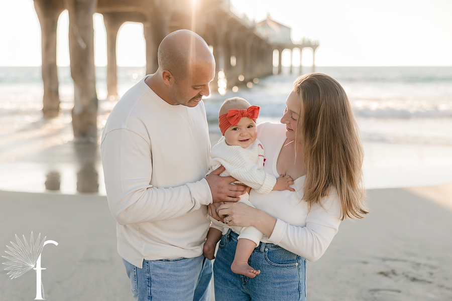 Manhattan Beach Family Holiday Portraits | Justine & Dillon