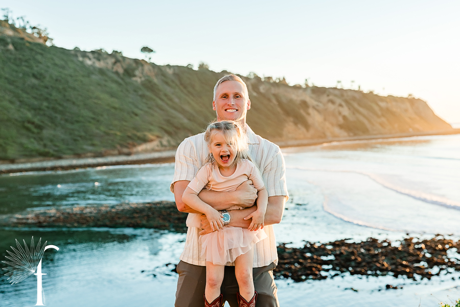 Palos Verdes Bluff Cove Family Portraits | Till Family 