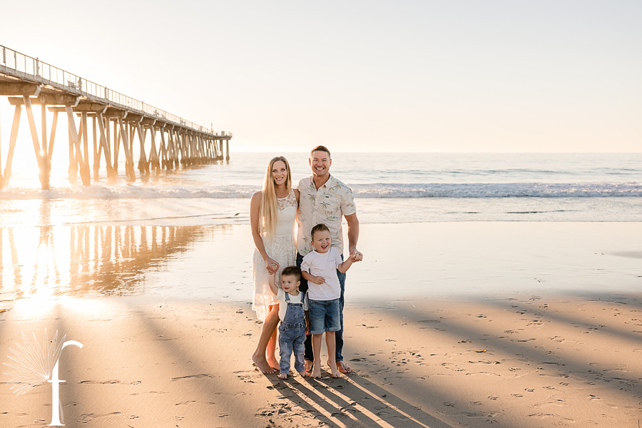 Hermosa Beach Pier Family Portraits | Bergstresser Family 