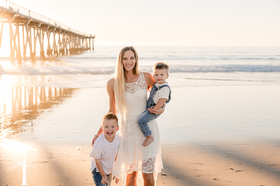 Hermosa Beach Pier Family Portraits | Bergstresser Family 