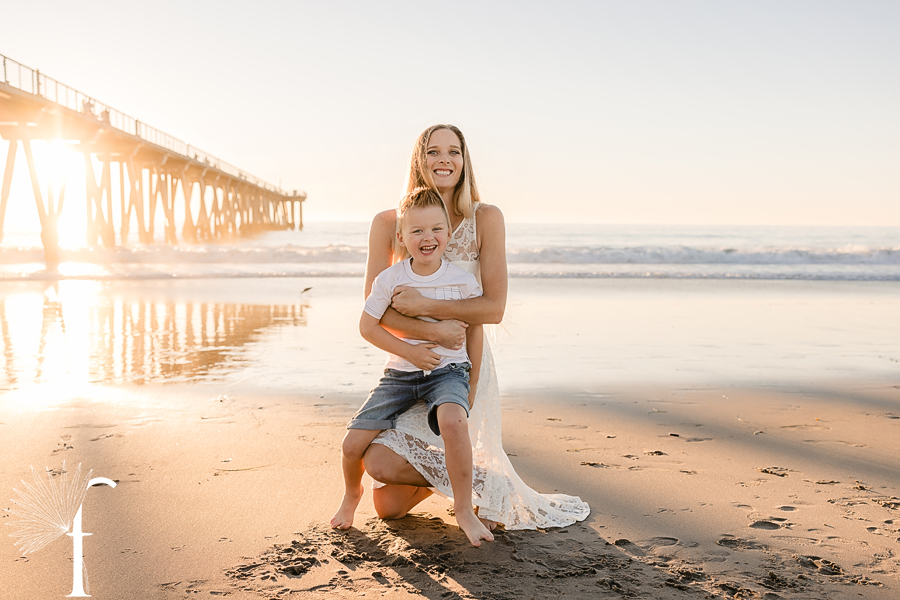 Hermosa Beach Pier Family Portraits | Bergstresser Family 