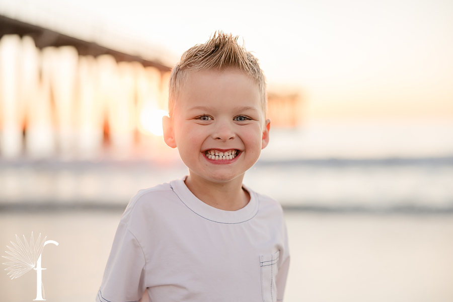 Hermosa Beach Pier Family Portraits | Bergstresser Family 
