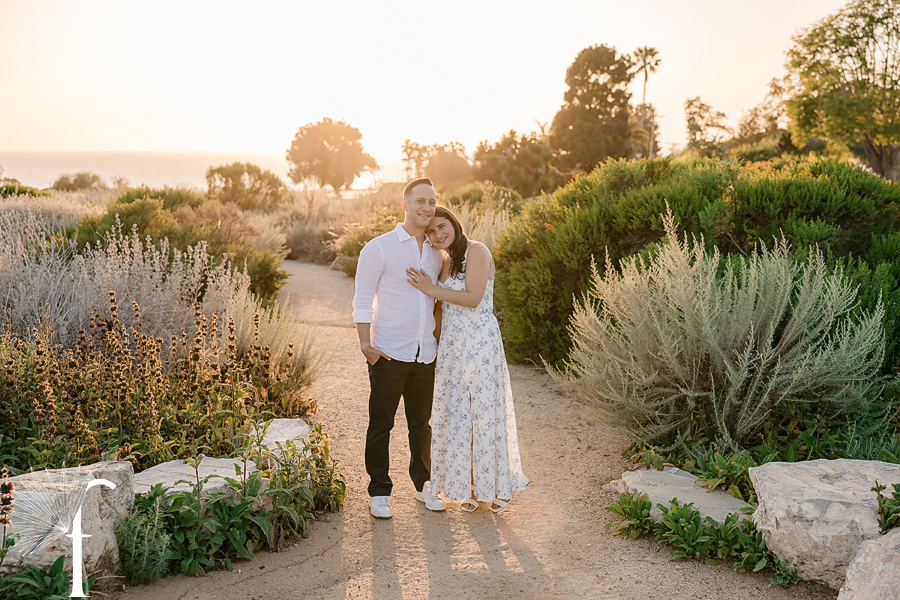 Lunada Day Cliff Engagement | Lindsay & Jason 